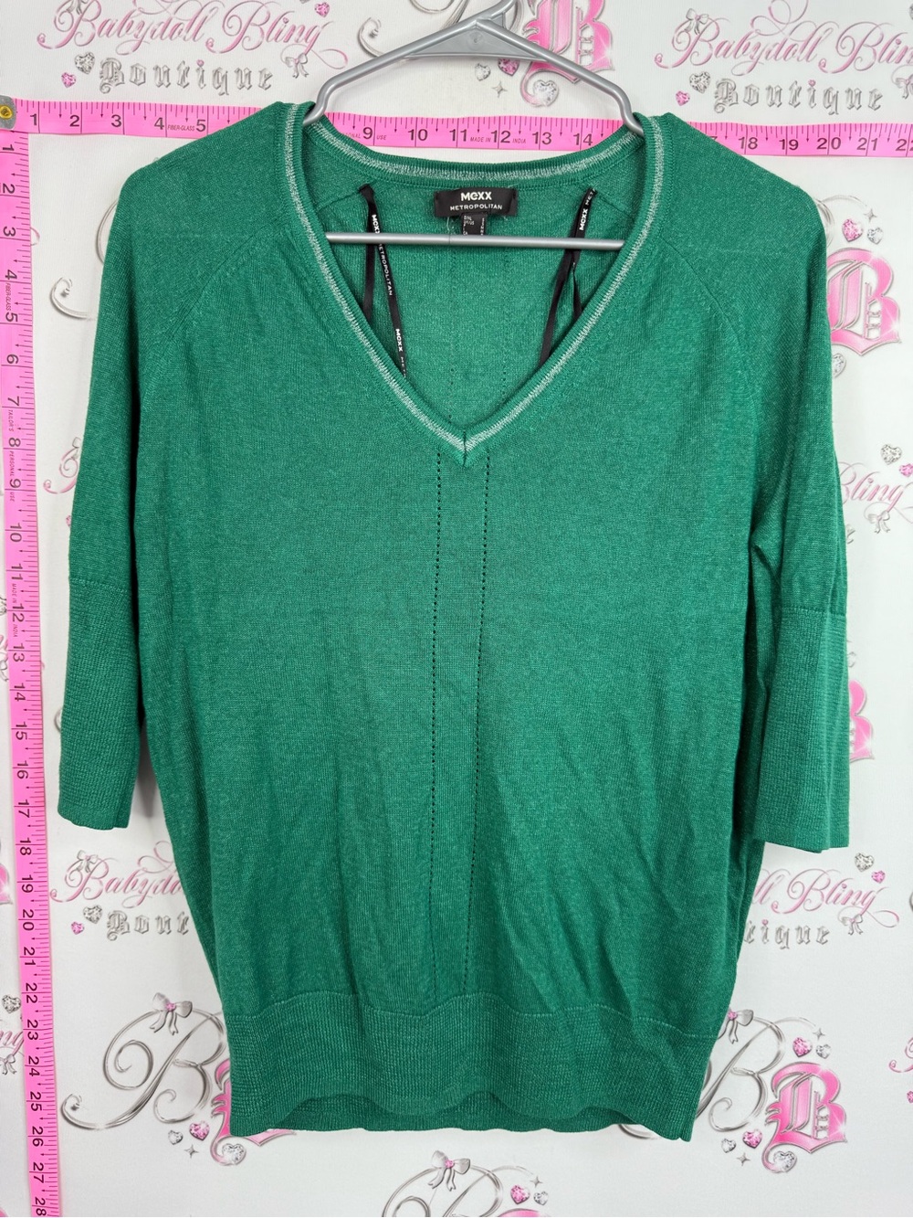 Mexx Women's Green V-Neck Short Sleeve Sweater
